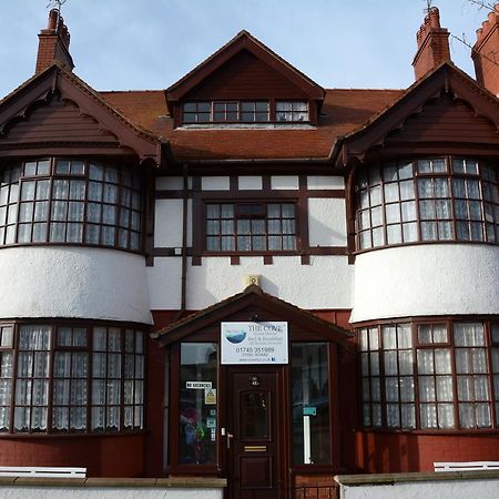 The Cove Guest House Rhyl Bagian luar foto